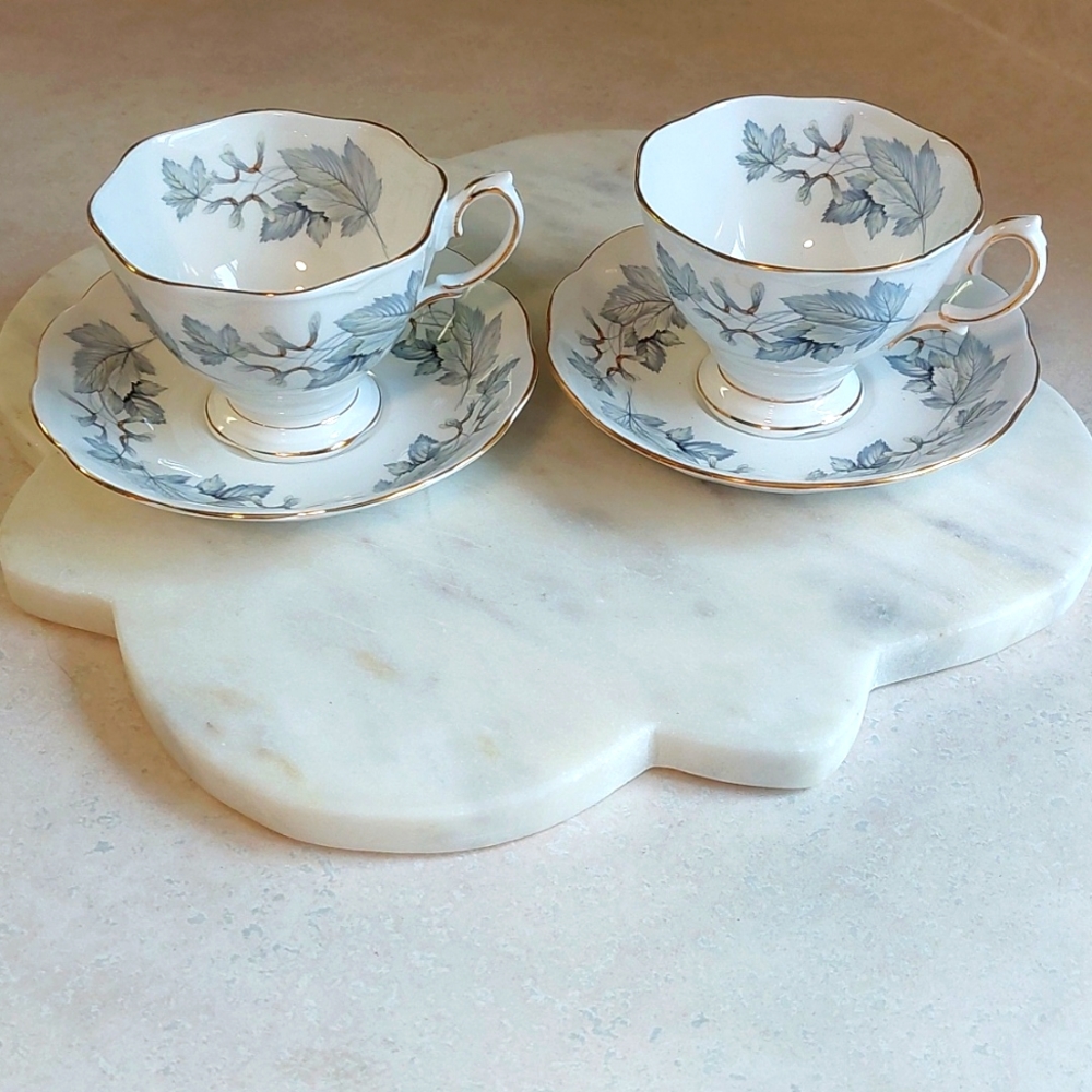 SALE!4 Piece set ROYAL ALBERT  Cups & Saucers- 4 pieces Silver Maple pattern